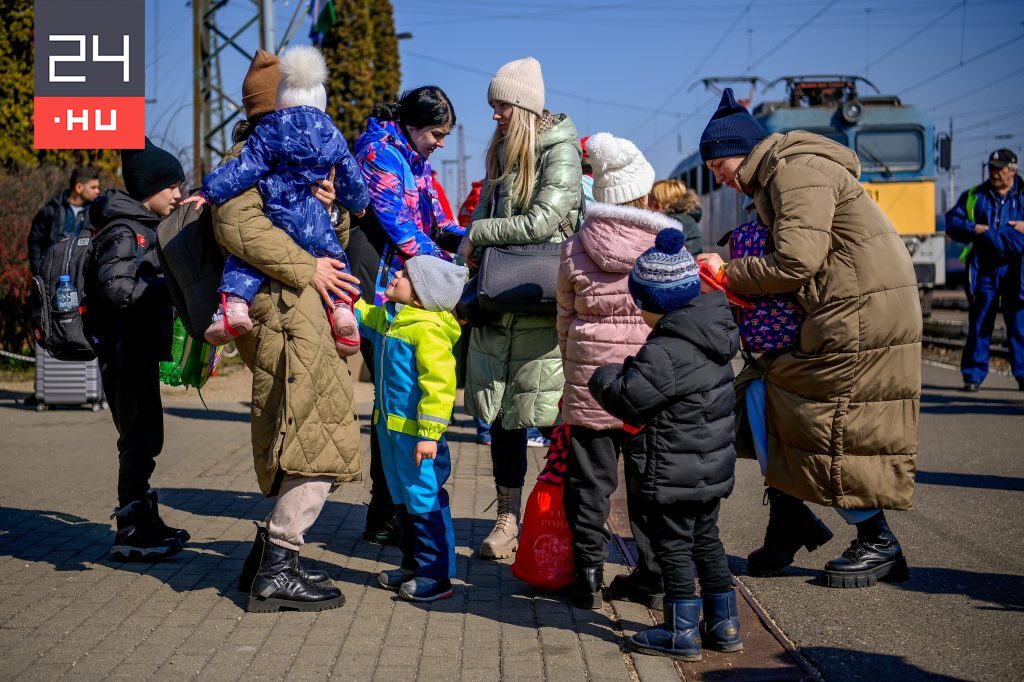 ORFK mintegy 9 ezren érkeztek szerdán Ukrajnából 24 hu