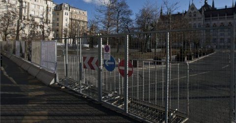 Kossuth tér (kossuth tér, )