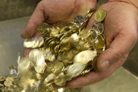 aprópénz (pénz, öt forint,)