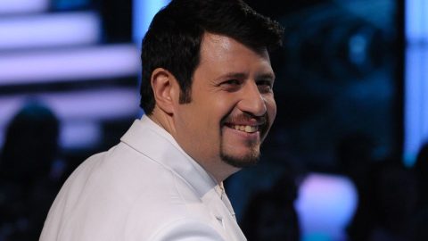 puzsér-róbert (puzsér róbert, )