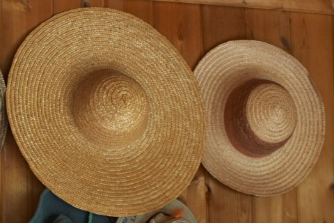 szalmakalap (szalmakalap)