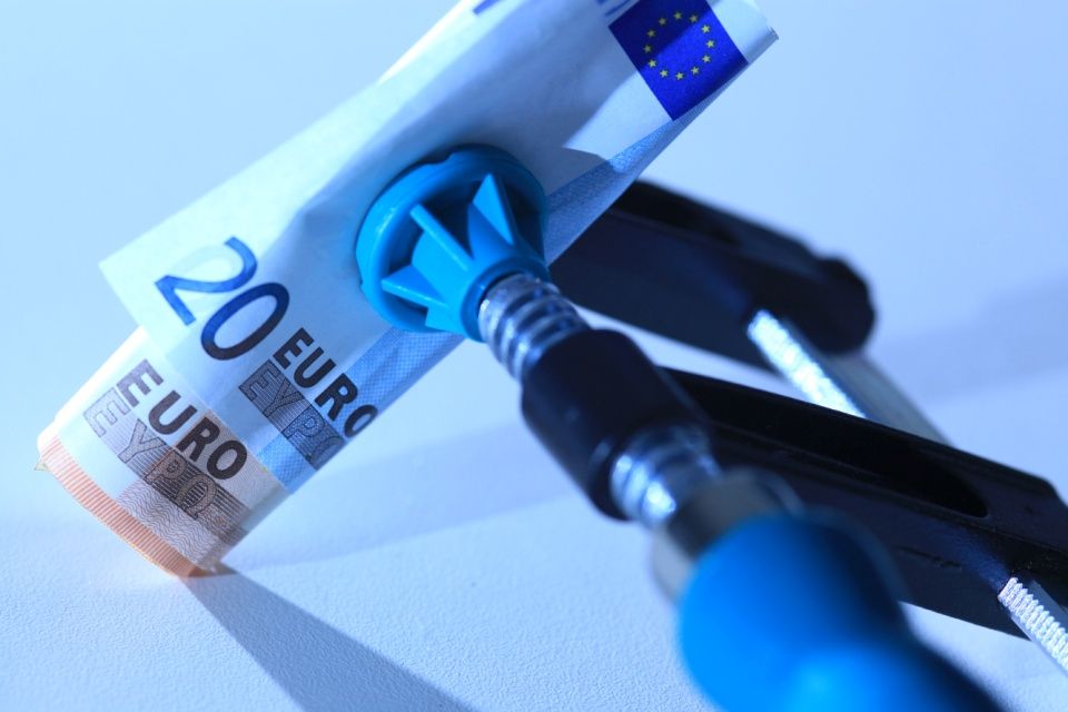 euro-satu (euró satuban)