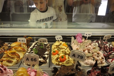 év-fagyija (ingyenes, fagylalt, )