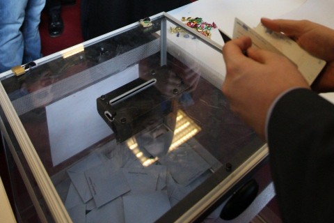 francia-voks (választás, franciaország, urna)