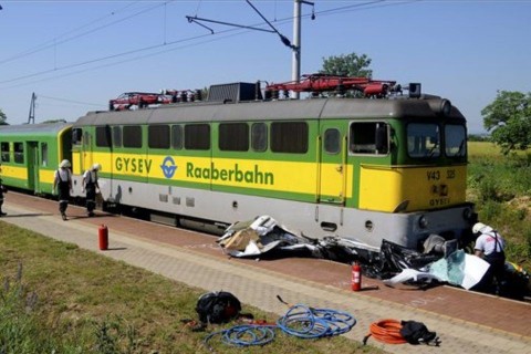 gysev-autó (ingyenes, baleset)