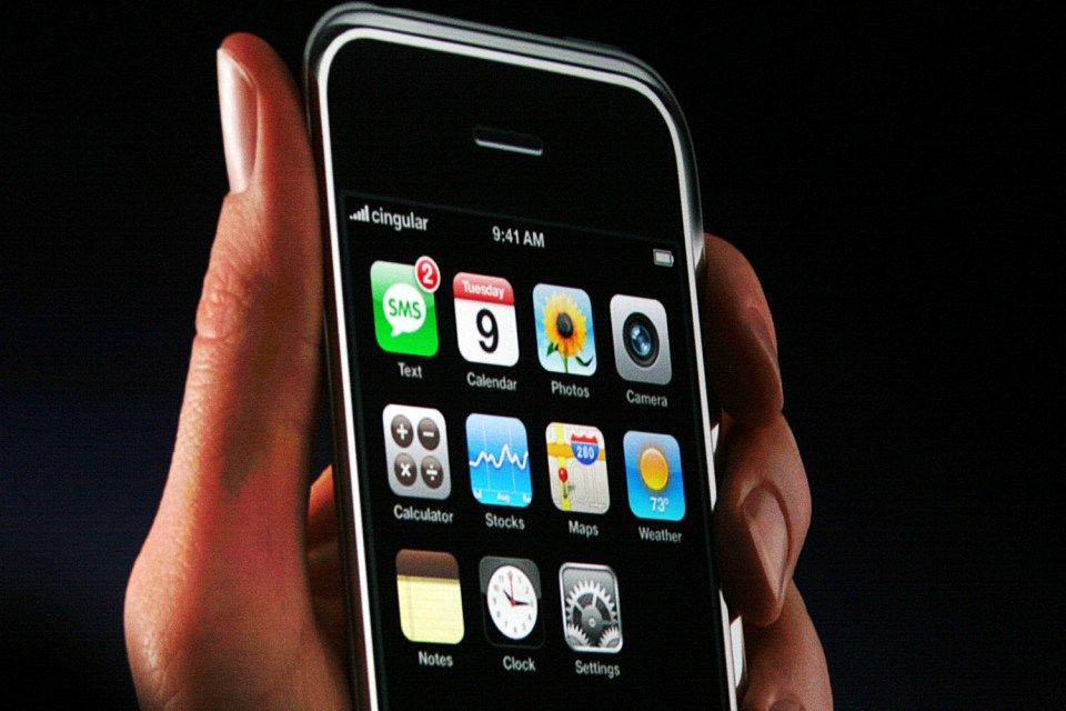 iphone-apple (apple iphone)