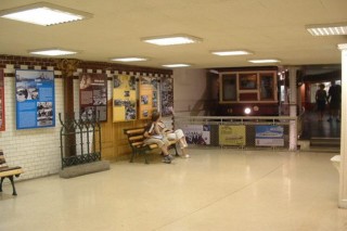 kisföldalatti-állomás (kisföldalatti állomás)