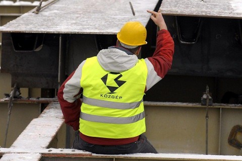 kozgep(960x640).jpg (közgép)