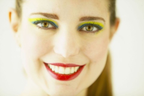 nevetés (nevet, nevetés, )