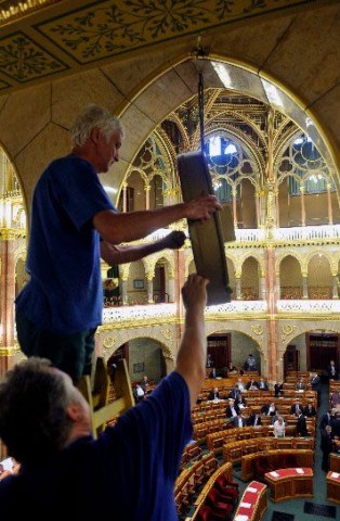 parlament óra (parlament óra)