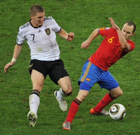 podolski, iniesta (podolski, iniesta, )