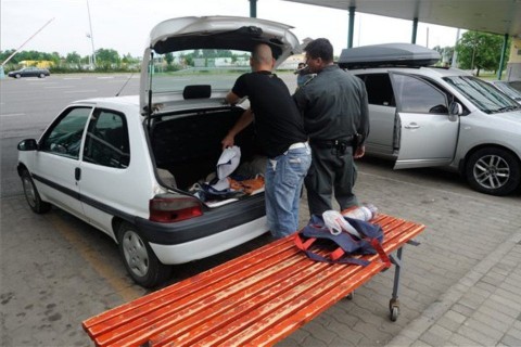 röszke-vámellenőrzés (ingyenes, )