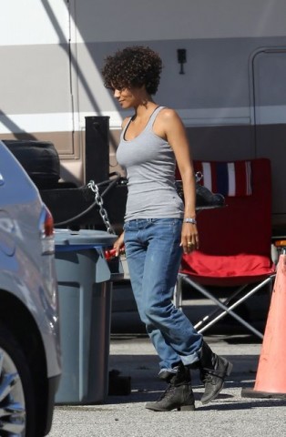 Halle Berry (Halle Berry)