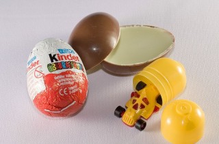 Kinder-tojás (kinder-tojás, )