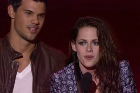 Robert Pattinson-Kristen Stewart (Robert Pattinson, Kristen Stewart)