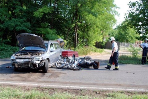 baleset-motorok-utánfutó (ingyenes, )