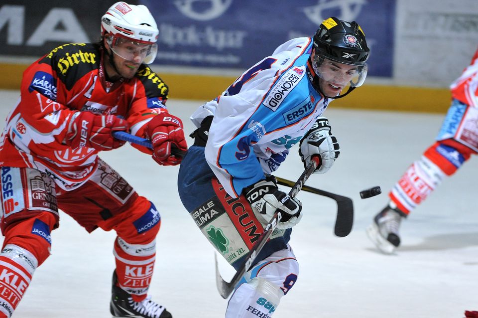 derek ryan (derek ryan)