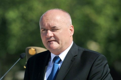 hende-csaba(i) (hende csaba, honvédelmi miniszter)