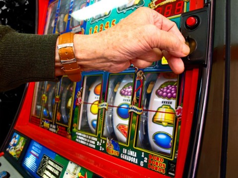 jatekgep(210x140)(1).jpg (játékgép)