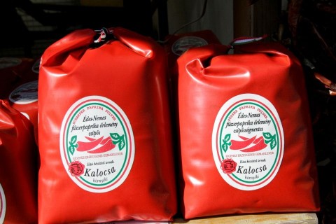 kalocsai-őrölt-paprika (kalocsai paprika őrlemény)