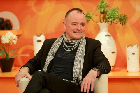 nagy-feró (nagy feró, )