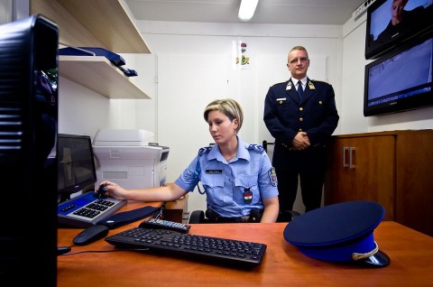 rendőrkonténer (rendőrség, konténer, józsefváros)