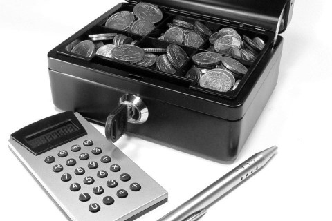 számológép-pénz (számológép, pénz, )