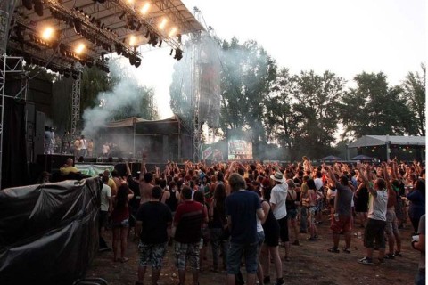 szin (szegedi ifjúsági napok, )