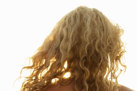 szőke-nő (szőke nő, )