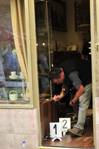 Hollán rablás (ingyenes, rablás, )