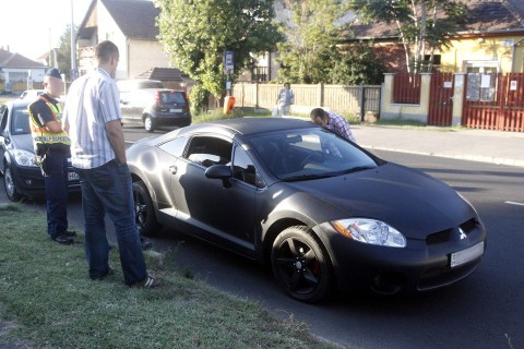 Megelőtt üzletember (ingyenes, lövöldözés, )