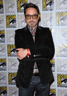 Robert Downey Jr (robert downey jr., )