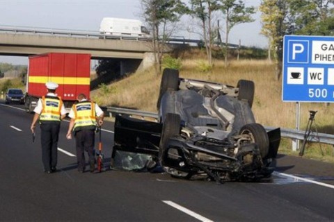 baleset (ingyenes, )