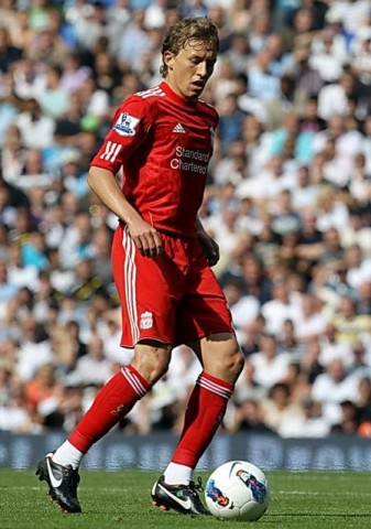 lucas leiva (lucas leiva, )