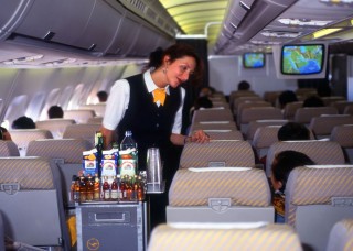 stewardess (stewardess)