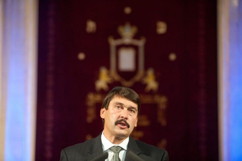 Áder János (áder jános, )