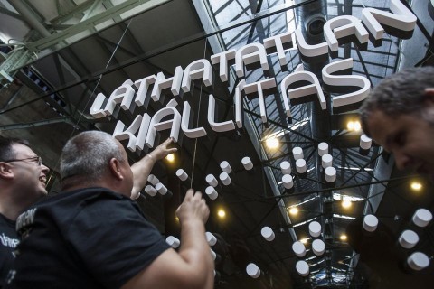 Millenéris láthatatlan (ingyenes, millenáris, láthatatlan, )