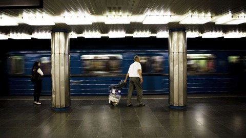 bkv-metro(210x140)(1).jpg (deák tér, metró, bkv, utas)