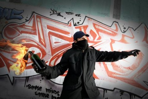 molotov-koktél (molotov-koktél)