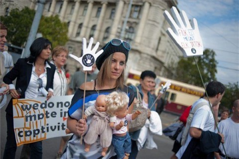 nők lázadása (nők, tüntetés, )