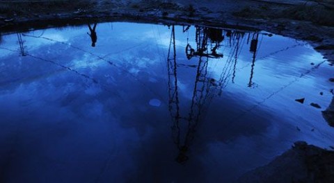 olaj bakuban (olaj, fúrótorony, baku)