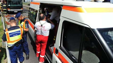 omsz (omsz, mentőkocsi)