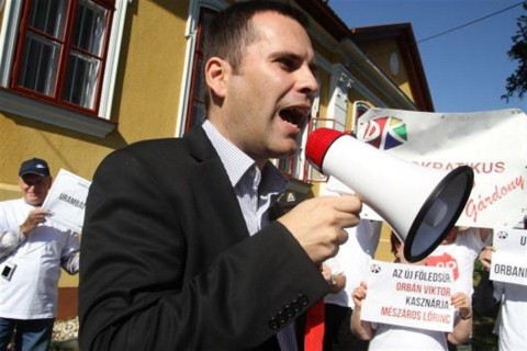 DK-tuntetes-Molnar-Csaba(960x640).jpg (DK tüntetés Molnár Csaba)