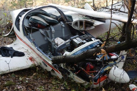 Lezuhant vitorlázógép Gyöngyösön (lezuhant, vitorlázógép, ingyenes, )