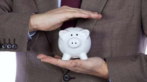 Még mindig visszafogják a vállalkozások a beruházásokat (vállalkozás, persely, vállalkozó,)