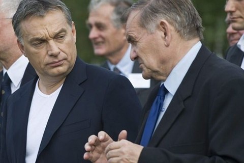 Orban-Viktor-Lakiteleken-Leszak-Sandorral(210x140)(1).jpg (orbán viktor, leszák sándor)