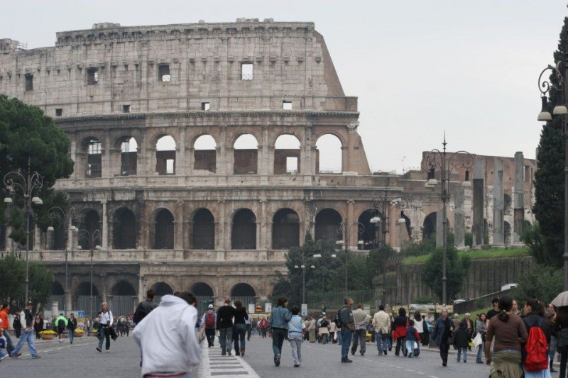 colosseum-turisták (colosseum, )