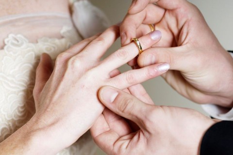 esküvő (esküvő, )