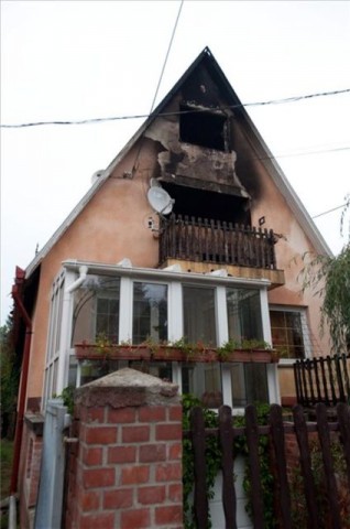 kiégett ház (ingyenes, )