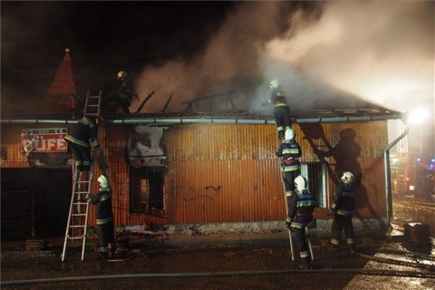 leégett csárda (ingyenes, )